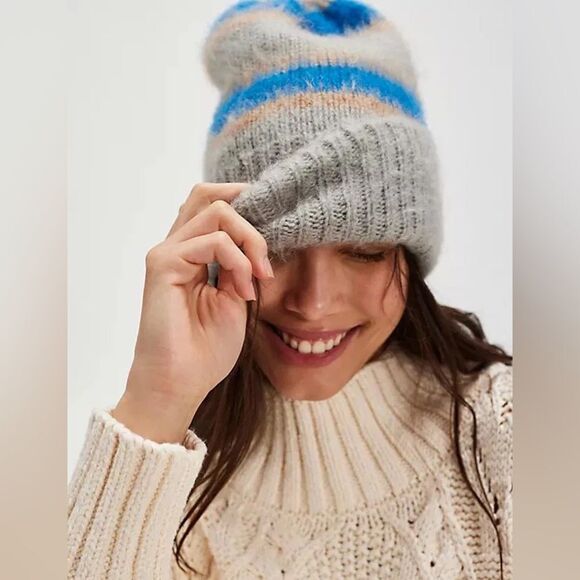 NWT Free People The Groove Stripe Beanie in Sunny Stripe - Picture 2 of 6